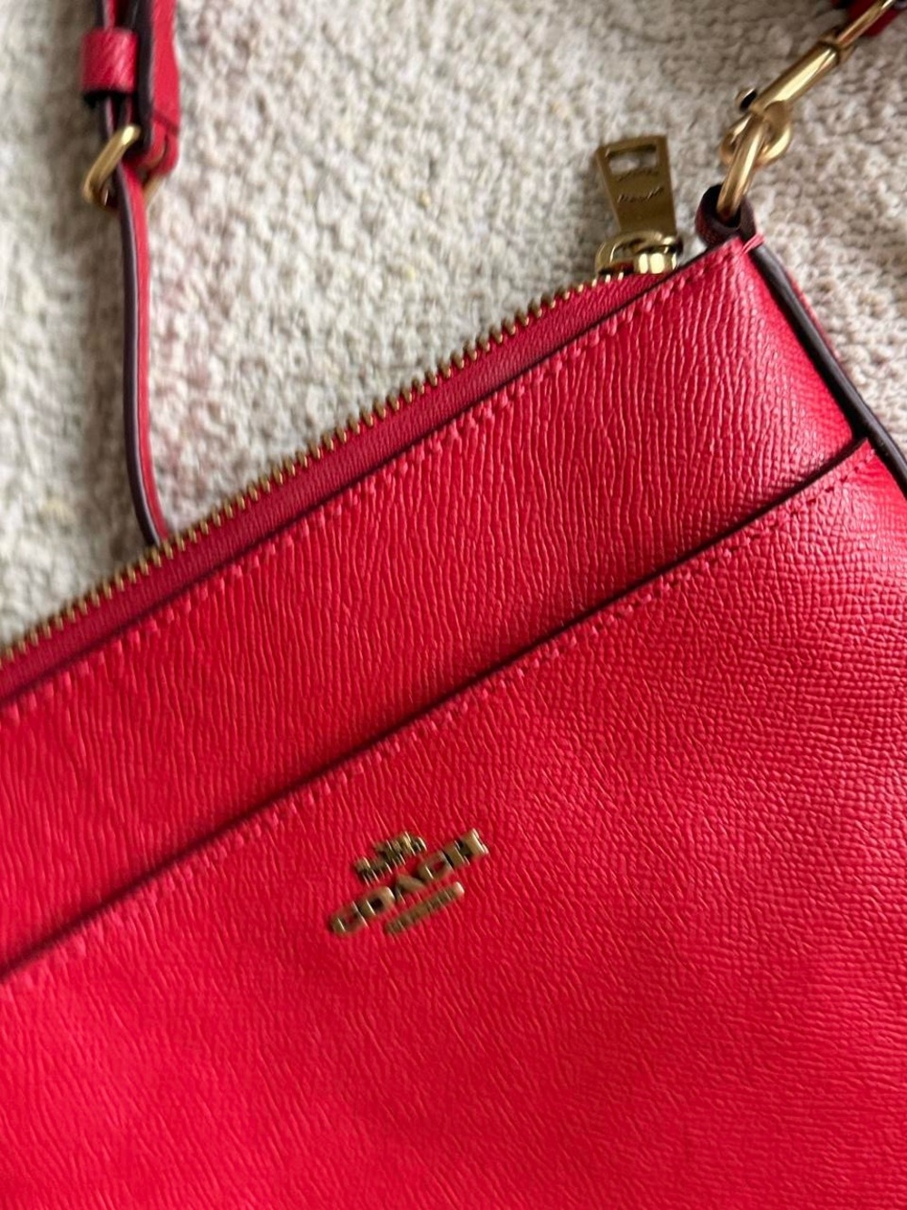 Y2K Coach Kitt Messenger Red Crossbody with Gold-Tone Hardware Bag - Picture 6 of 8